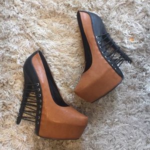 SOLD Orange pumps🖤